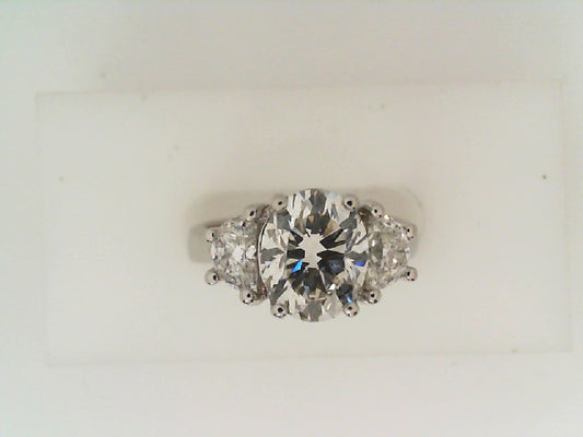 Maharaja Collection Fantasy Cut and Oval Diamond Solitaire Ring in Platinum (2.58tcw)