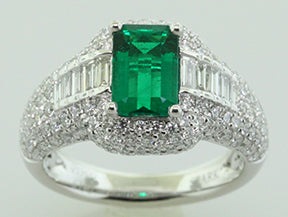 Maharaja Collection Round Diamond and Rectangular Cushion Emerald Platinum Ring (2.92tcw)