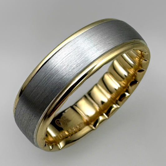 Maharaja Collection Sandpaper and High Polish Two Tone Men's Wedding Band in 14K Gold (7mm, Size 10)