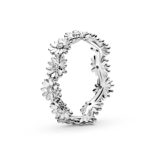 Maharaja Collection Sparkling Daisy Flower Crown Ring