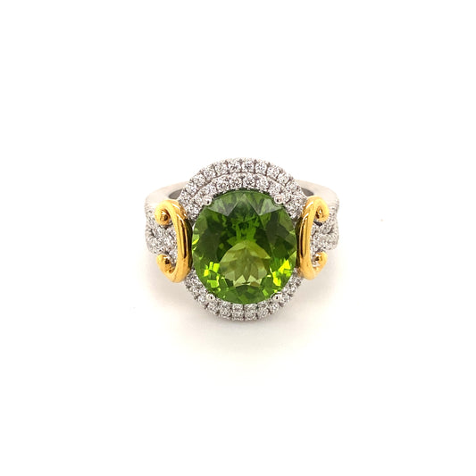 Maharaja Collection Round Diamond and Oval Peridot Two-Tone Ring in 18K Gold (7.03ctw)