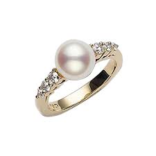 Maharaja Collection Akoya Cultured Pearl and Diamond Ring in 18K Yellow Gold (0.18ct)
