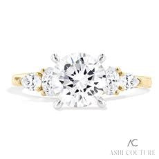 Maharaja Collection Oval and Pear Side Diamond Semi-Mount Engagement Ring in 14K Yellow Gold (0.70ctw)