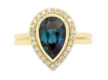 Maharaja Collection Pear Shape Black Agate and Diamond Halo Ring in 14K Yellow Gold (2.09ct)