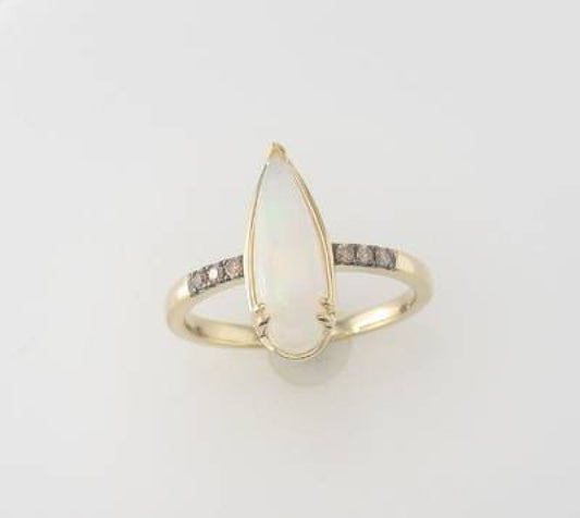 Maharaja Collection Round Diamond and Ethiopian Opal Fashion Ring in 14K Yellow Gold (1.10tcw)